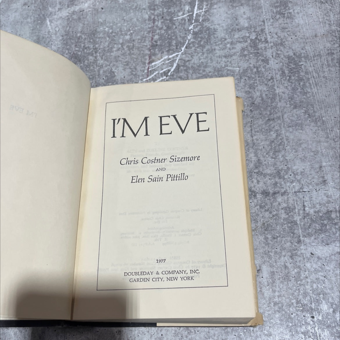 i'm eve book, by chris costner sizemore and elen sain pittillo, 1977 Hardcover image 2