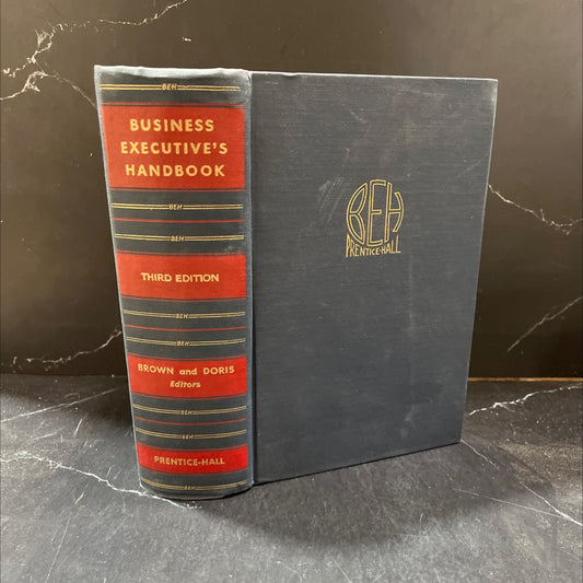 ieu& business executive's handbook book, by stanley m. brown, 1947 Hardcover image 1