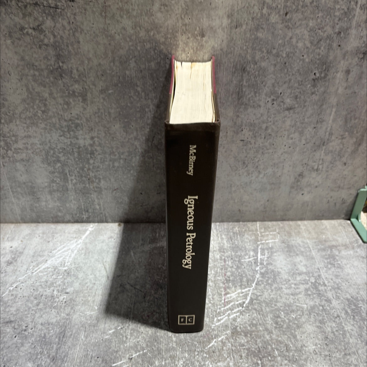 igneous petrology book, by d alexander r. mcbirney, 1984 Hardcover image 4