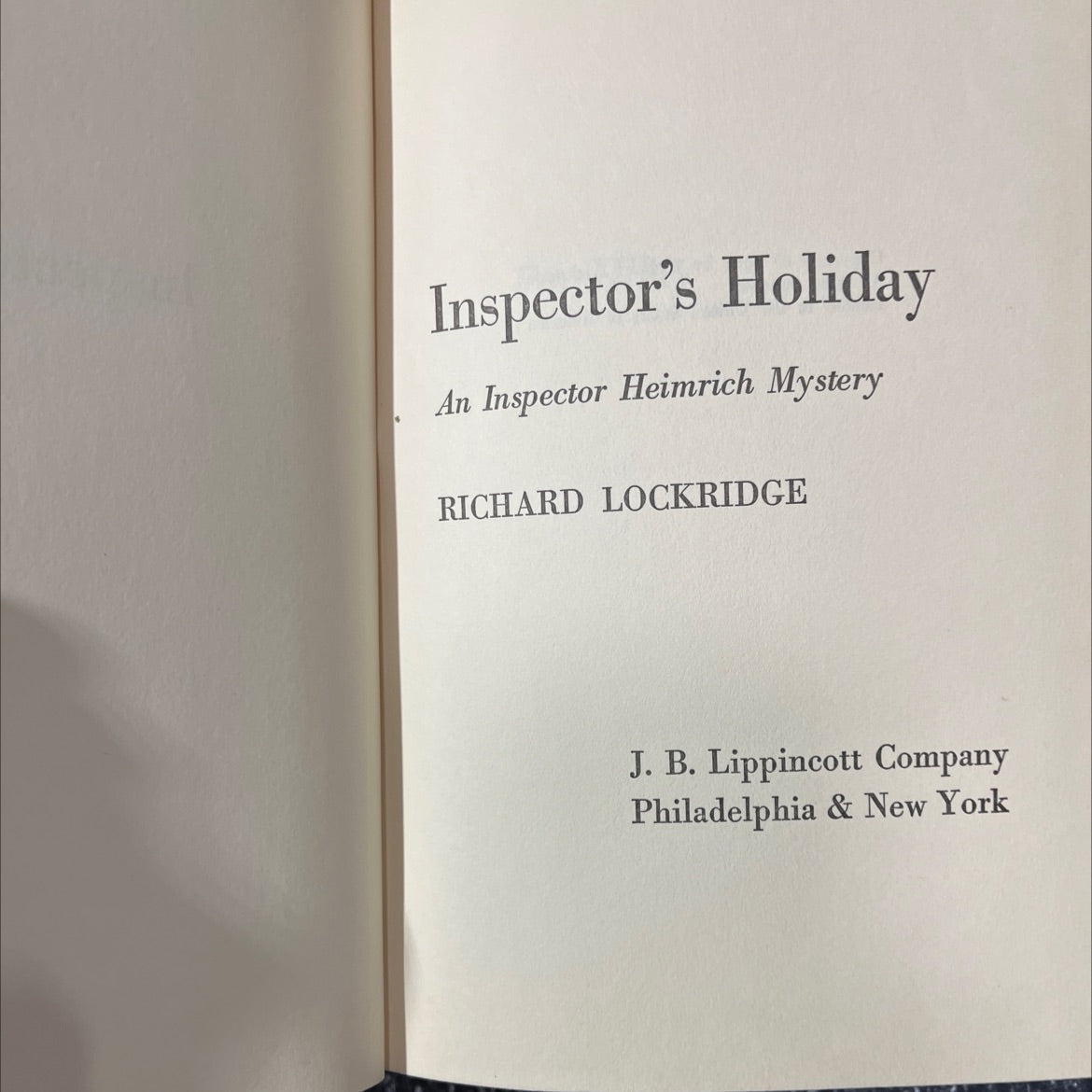 inspector's holiday book, by richard lockridge, 1971 Hardcover image 2