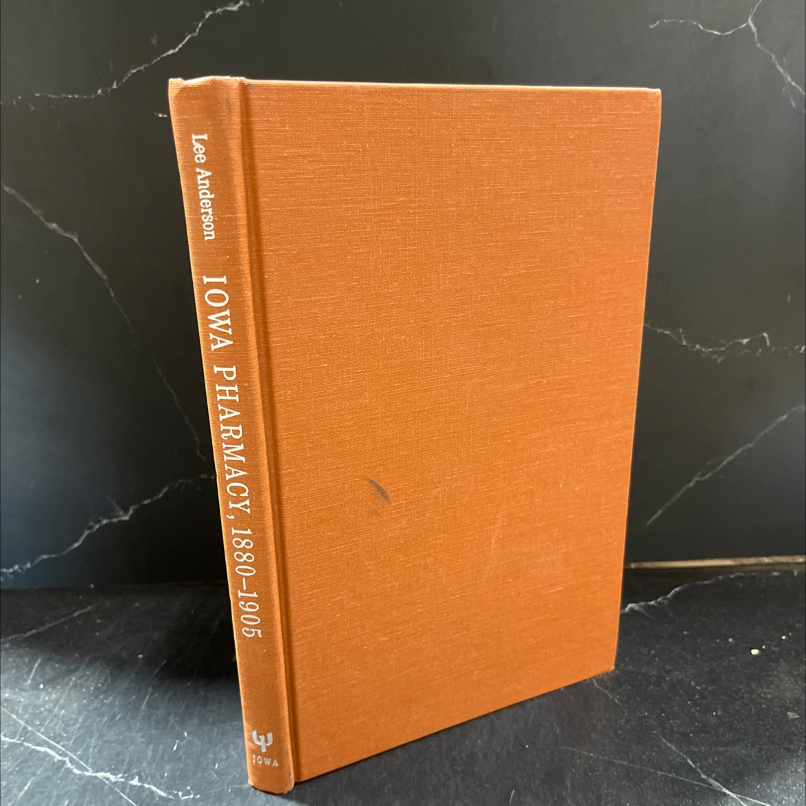 iowa pharmacy 1880 - 1905 an experiment in professionalism book, by lee anderson, 1989 Hardcover image 1