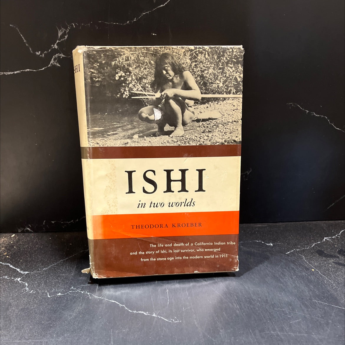 ishi in two worlds a biography of the last wild indian in north america book, by theodora kroeber, 1969 Hardcover image 1
