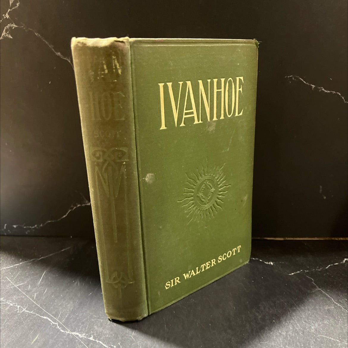 ivanhoe a romance book, by sir walter scott, 1970 Hardcover image 1