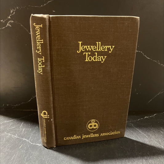 jewellery today a source book for the industry book, by canadian jewellers association, 2023 Hardcover image 1