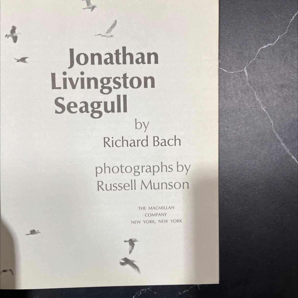 jonathan livingston seagull book, by richard bach, 1970 Hardcover image 2