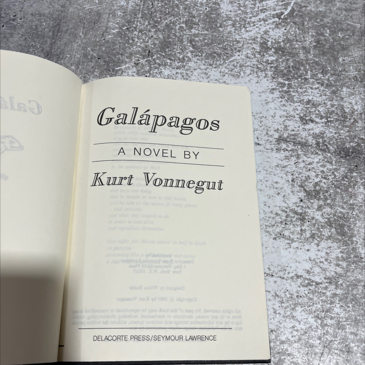 lbo a galápagos book, by kurt vonnegut, 1985 Hardcover image 2