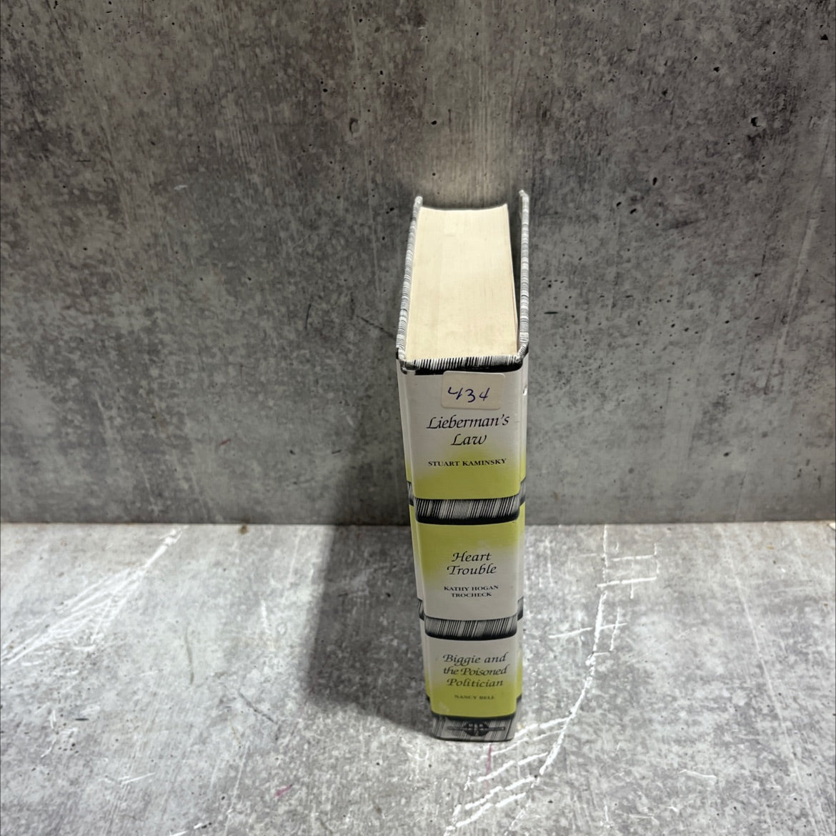 lieberman's law book, by stuart kaminsky, 1996 Hardcover image 4