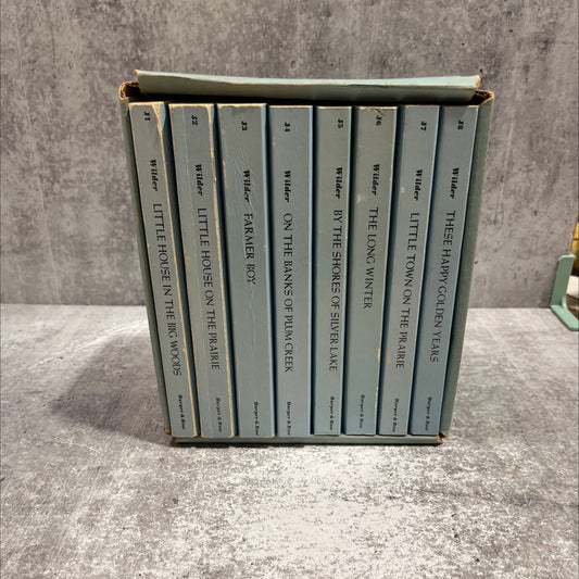 little house in the big woods book, by Laura Ingalls Wilder, 1970 Paperback image 1