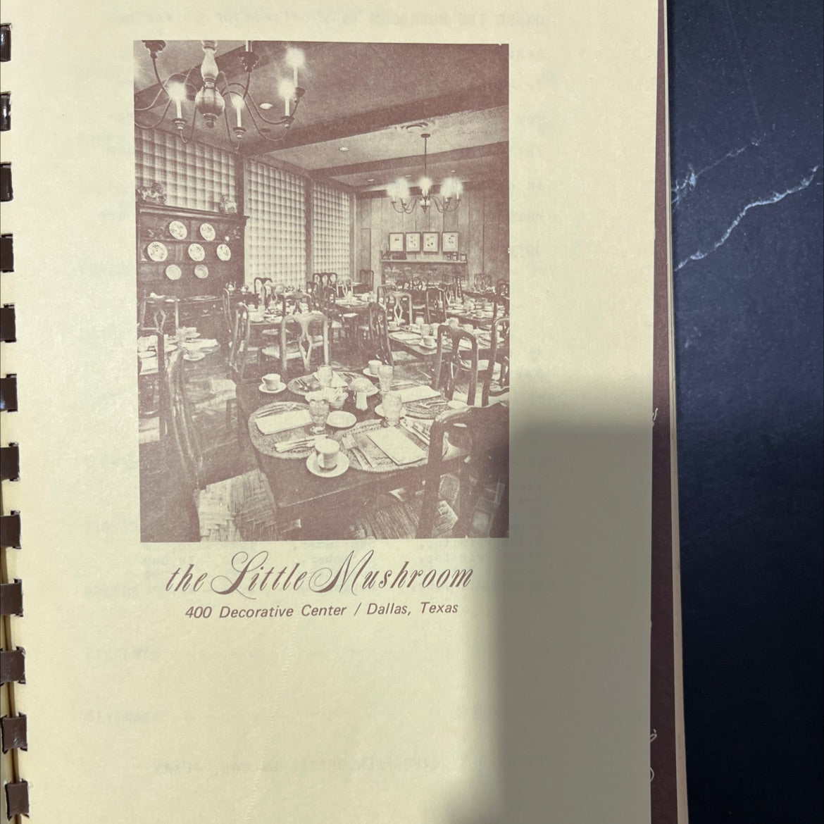 little mushroom 400 decorative center book, by marilyn romweber, 1980 Paperback, Vintage image 2