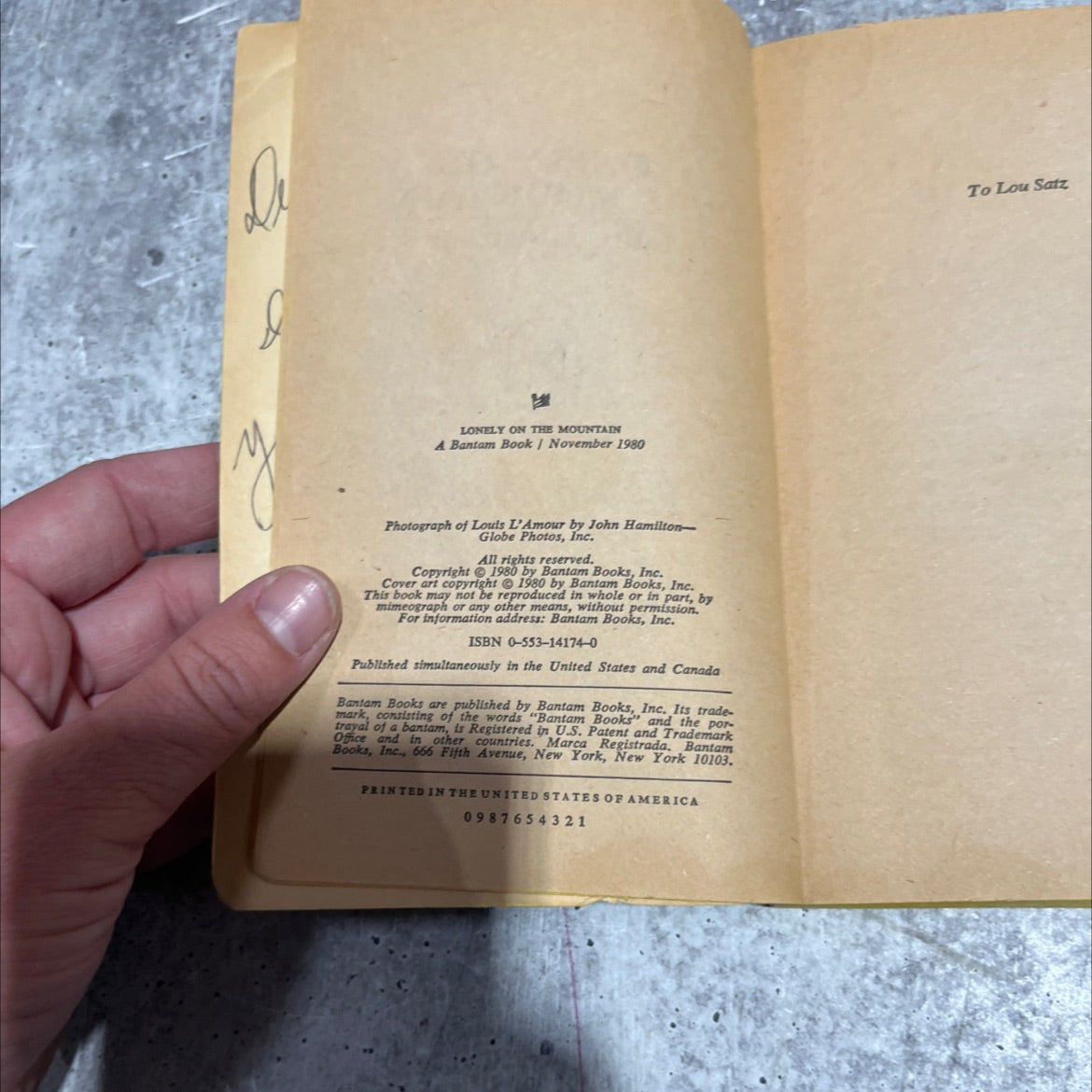 lonely on the mountain book, by Louis L'Amour, 1980 Paperback image 3
