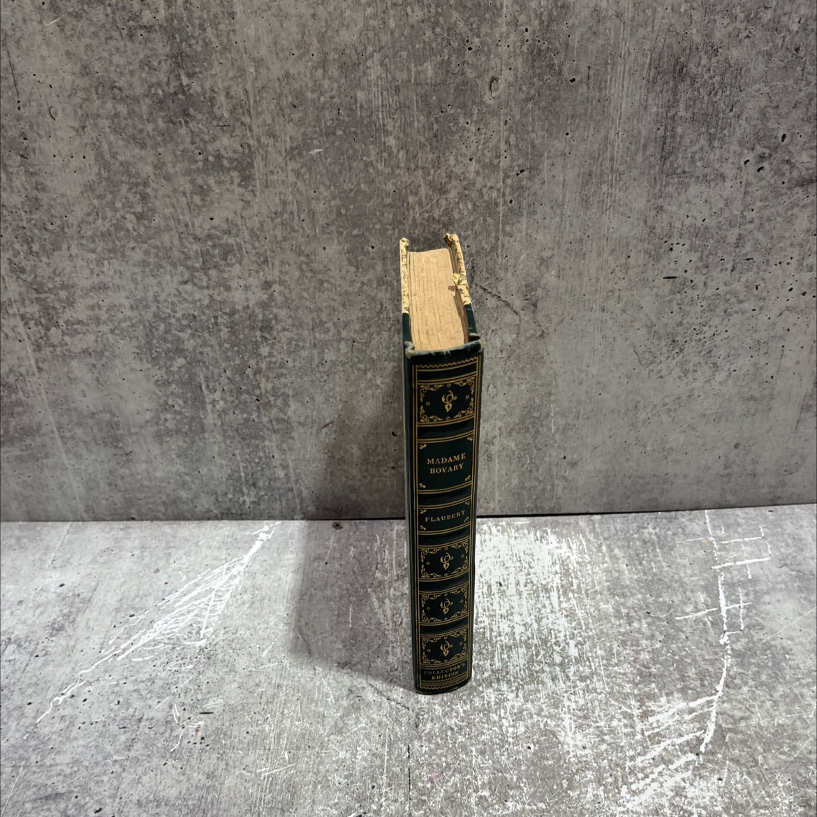 madame bovary book, by gustave flaubert, 1857 Hardcover image 4