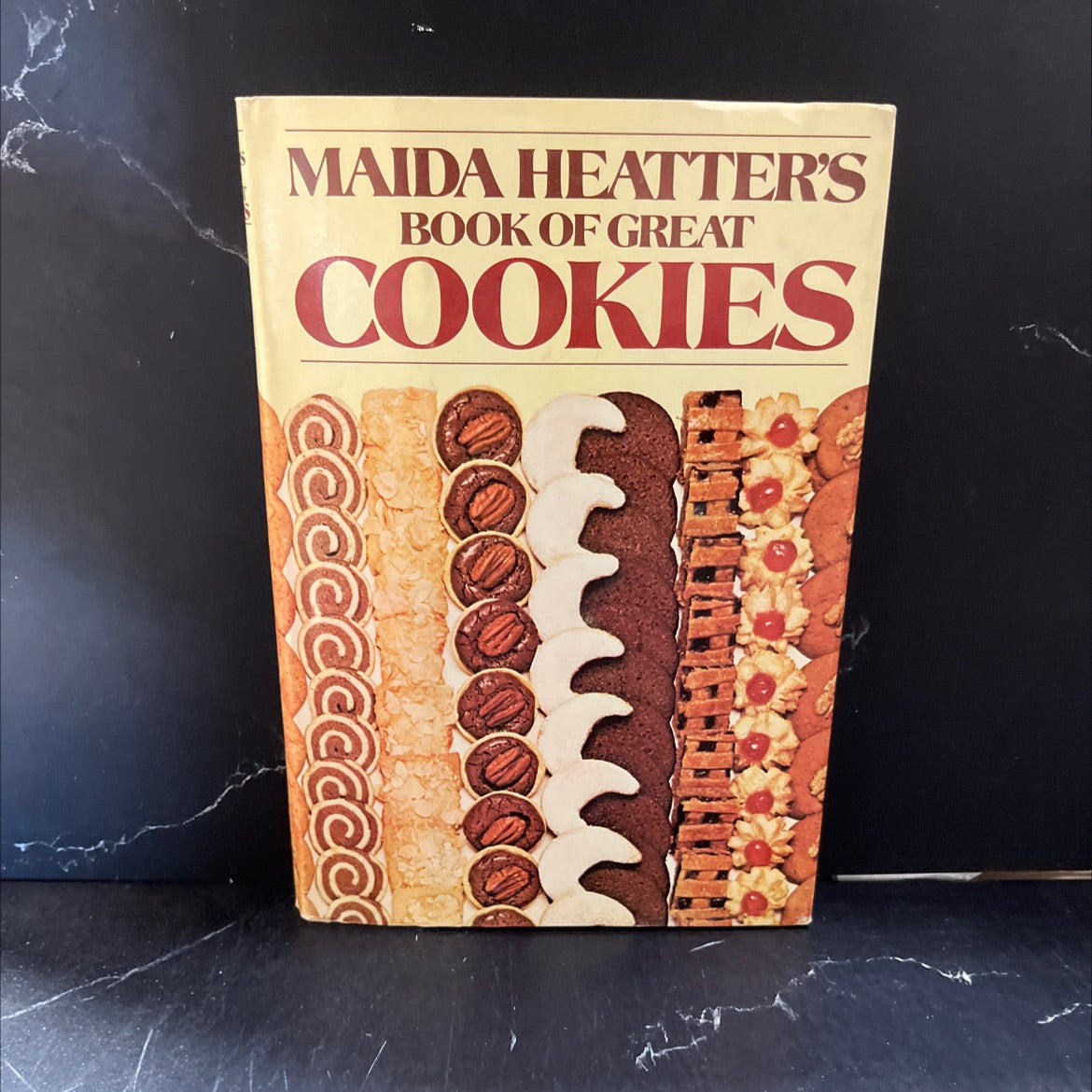 maida heatter's book of great cookies book, by Maida Heatter, 1977 Hardcover image 1