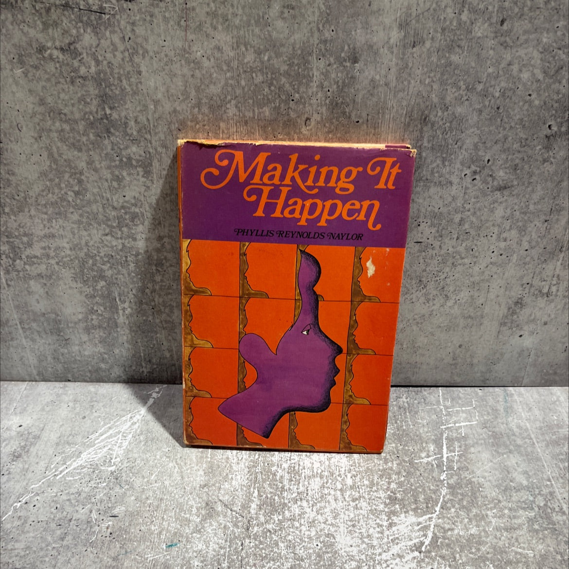 make a wee moon meet murdock book, by phyllis reynolds naylor, 1970 Hardcover image 1