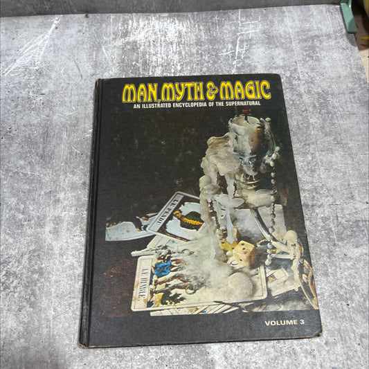 man myth & magic an illustrated encyclopedia of the supernatural book, by Richard Cavendish, 1970 Hardcover image 1