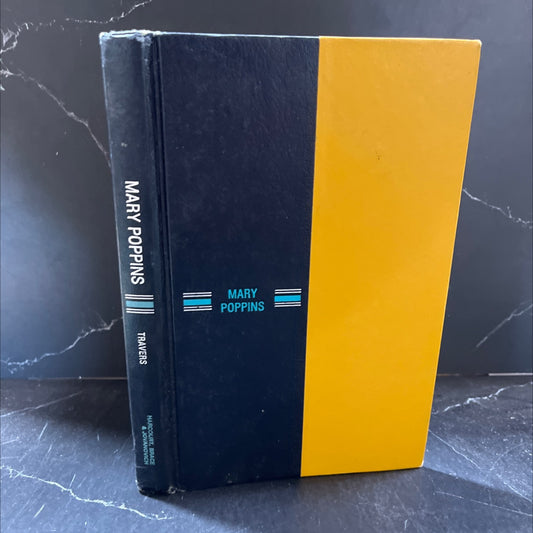 mary poppins book, by P.L. Travers, 1962 Hardcover image 1