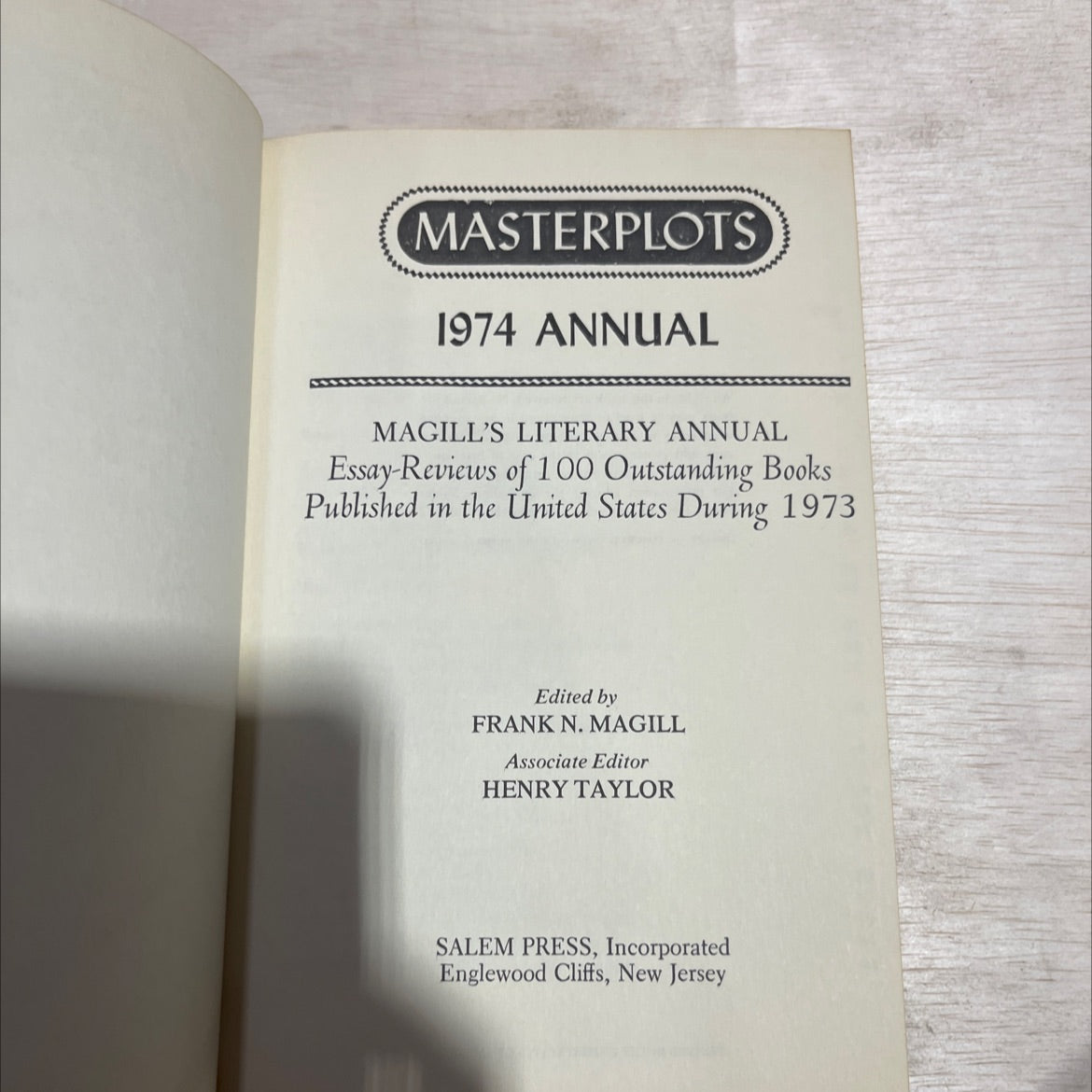 masterplots 1974 annual magill's literary annual book, by frank n. magill, 1975 Leather image 2