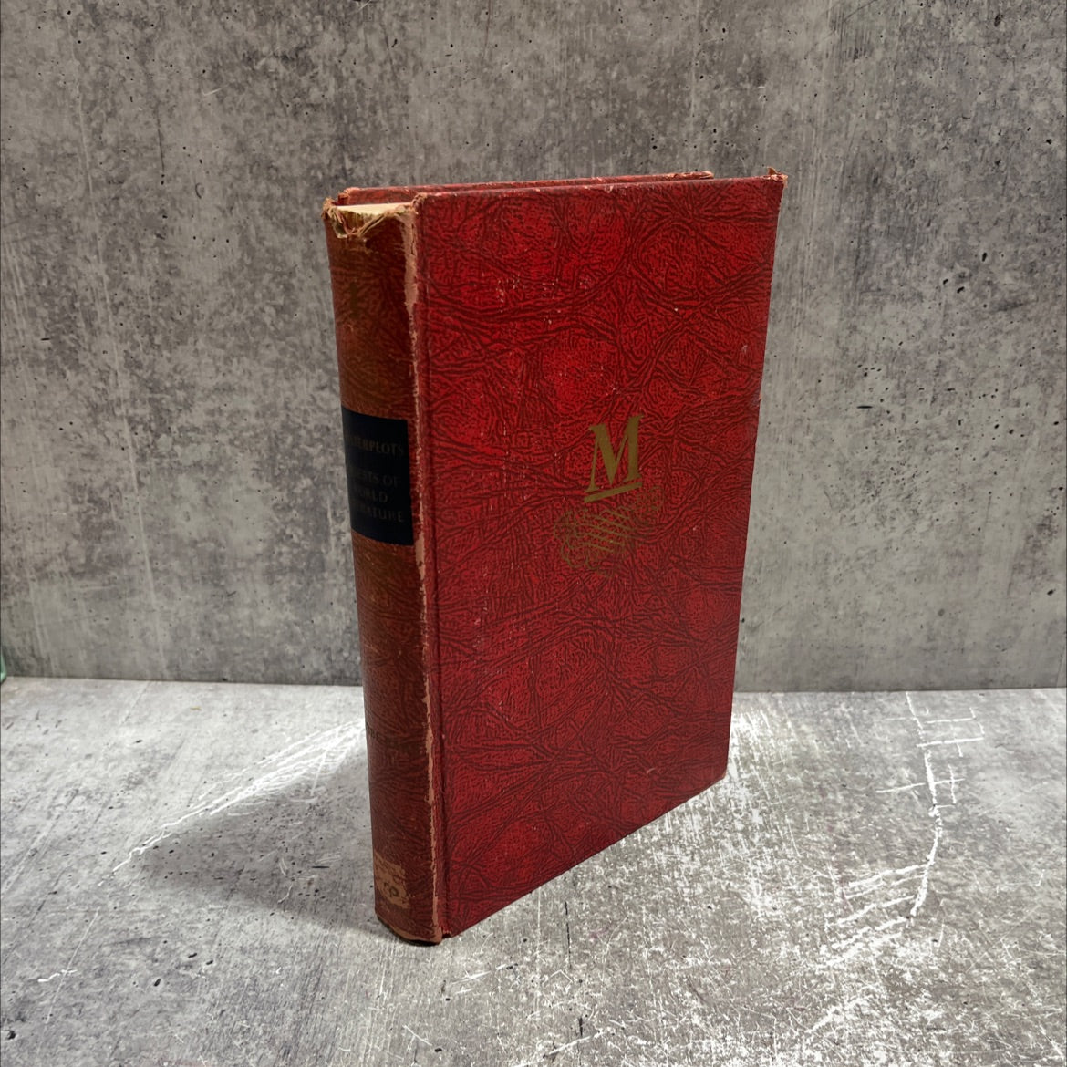 masterplots digests of world literature fifteen-volume combined edition volume one abbe-barb book, by frank n. magill, image 1