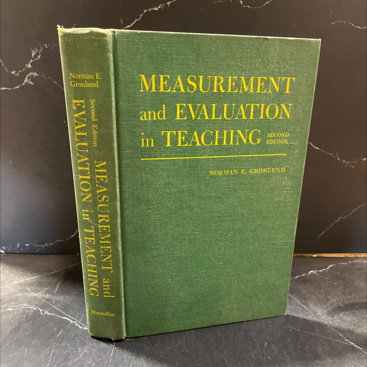 measurement and evaluation in teaching book, by norman e. gronlund, 1971 Hardcover image 1