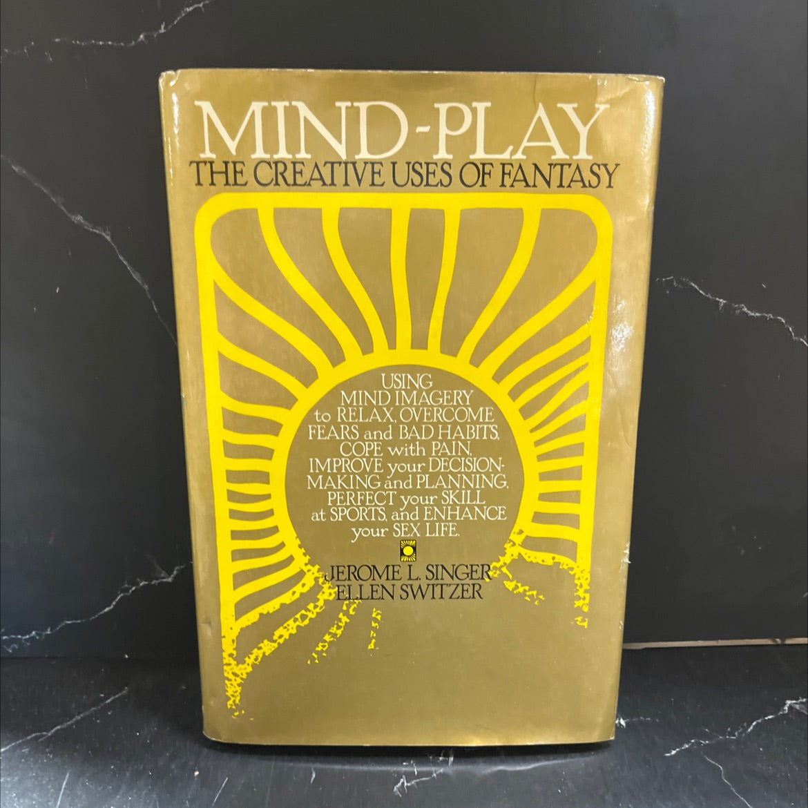 mind the creative uses of fantasy play book, by jerome l. singer, ellen switzer, 1980 Hardcover image 1