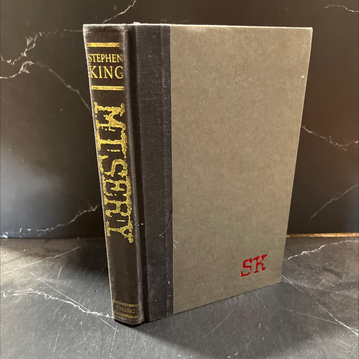 misery book, by stephen king, 1987 Hardcover image 1
