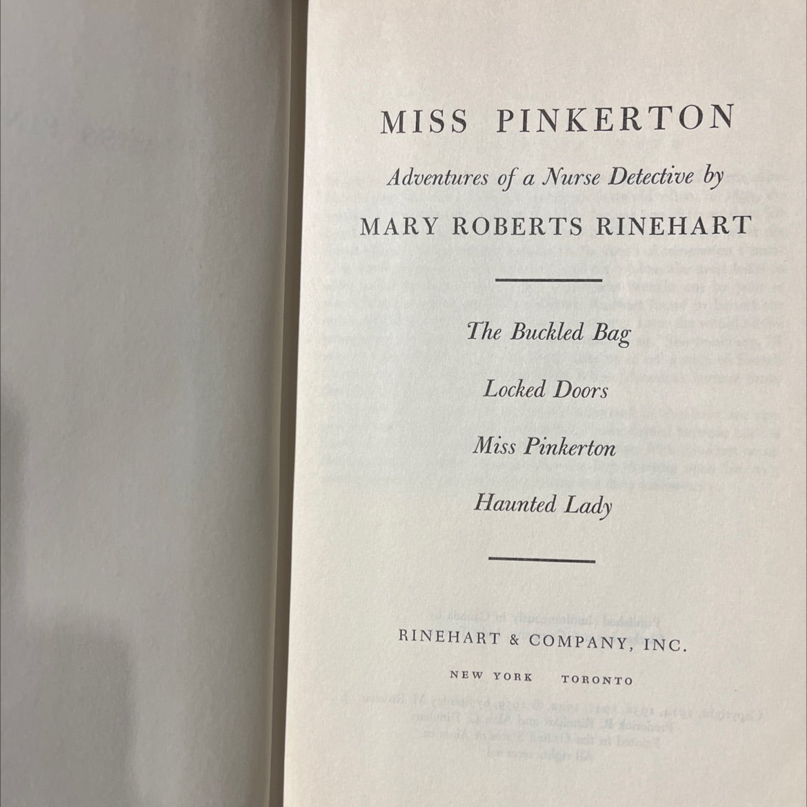 miss pinkerton book, by mary roberts rinehart, 1959 Hardcover image 2