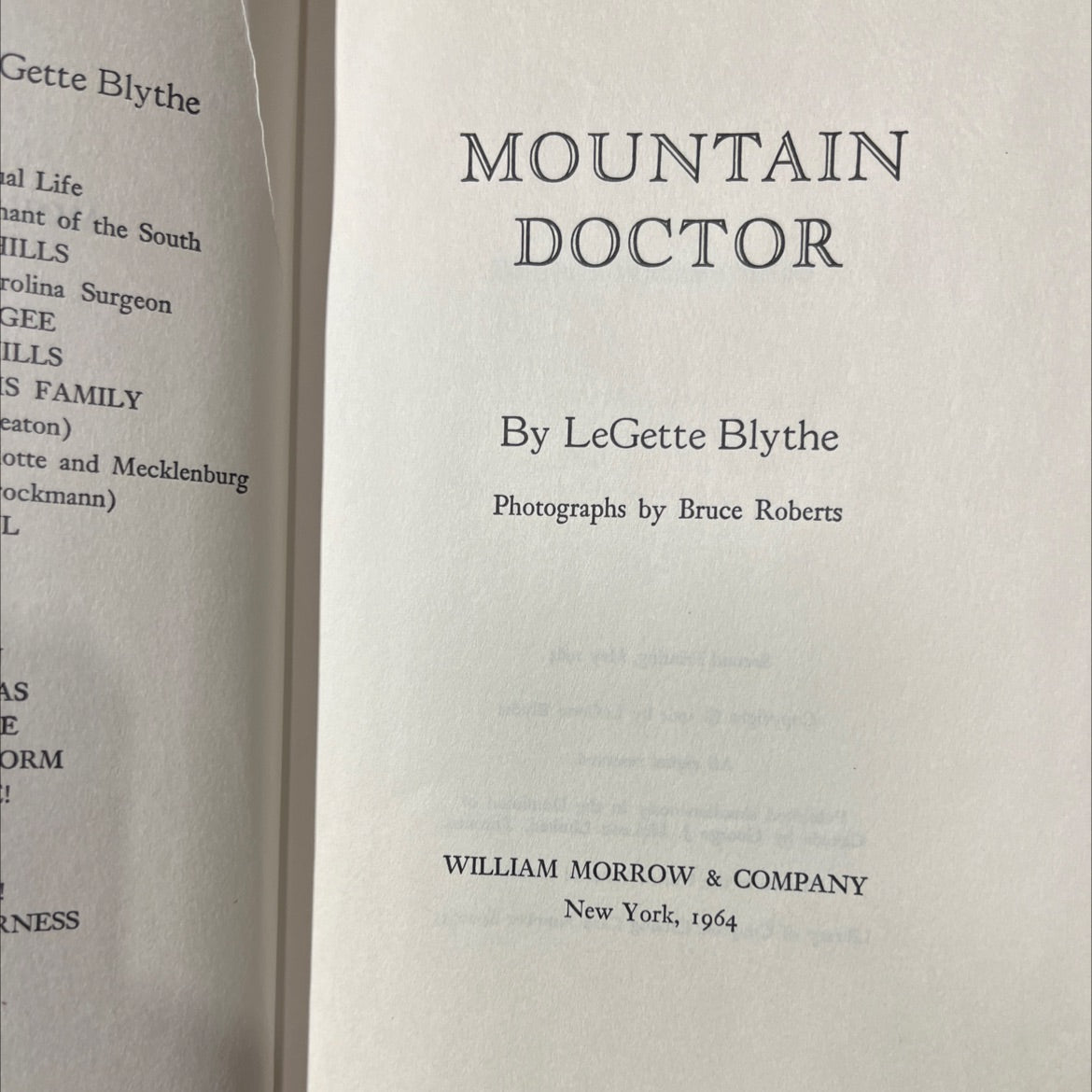 mountain doctor book, by LeGette Blythe, 1964 Hardcover image 2