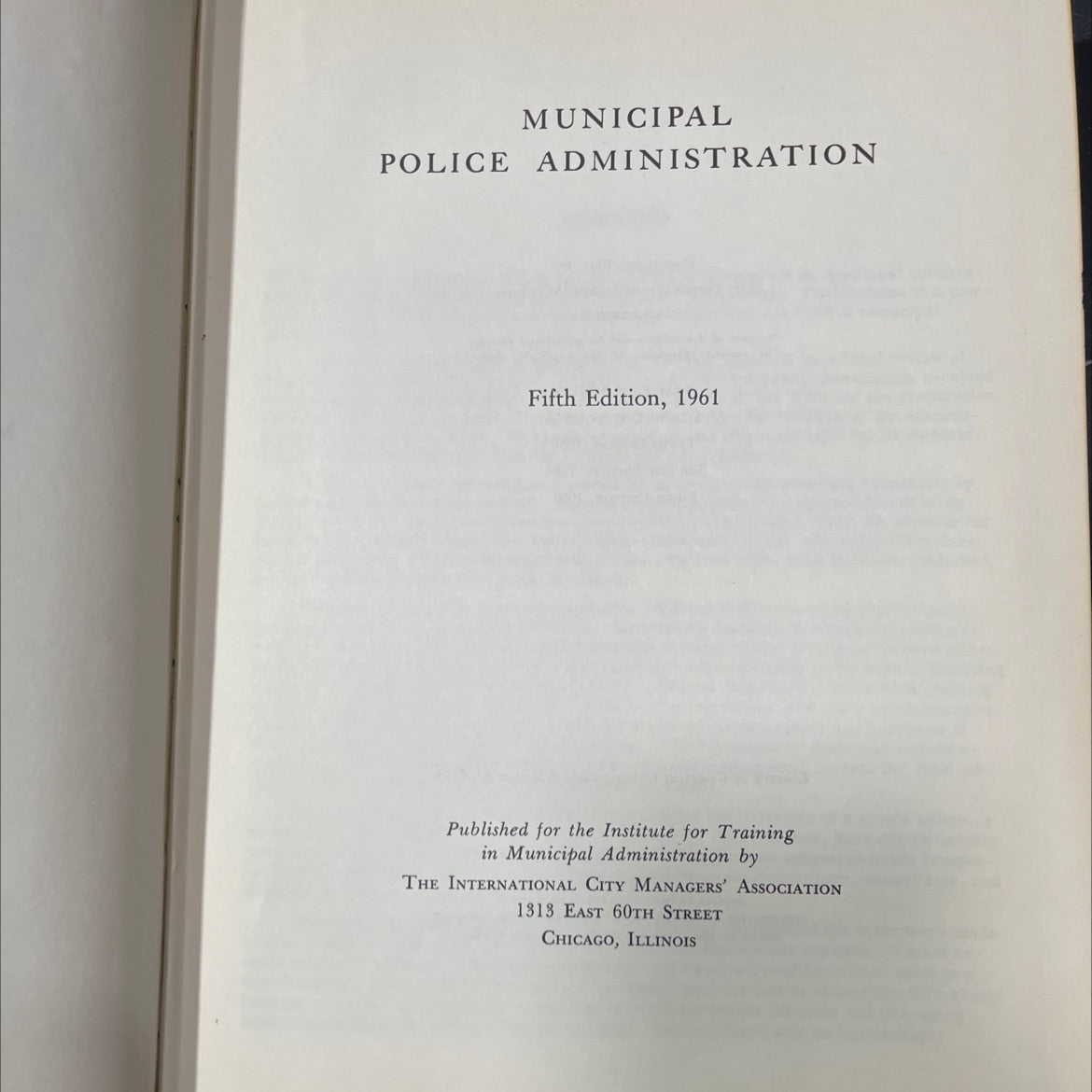 municipal police administration book, by unknown, 1961 Hardcover image 2