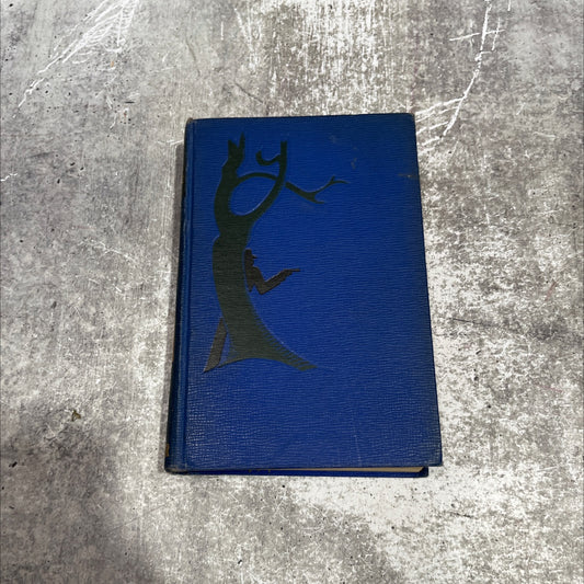 murder gives a lovely light book, by john stephen strange, 1941 Hardcover image 1