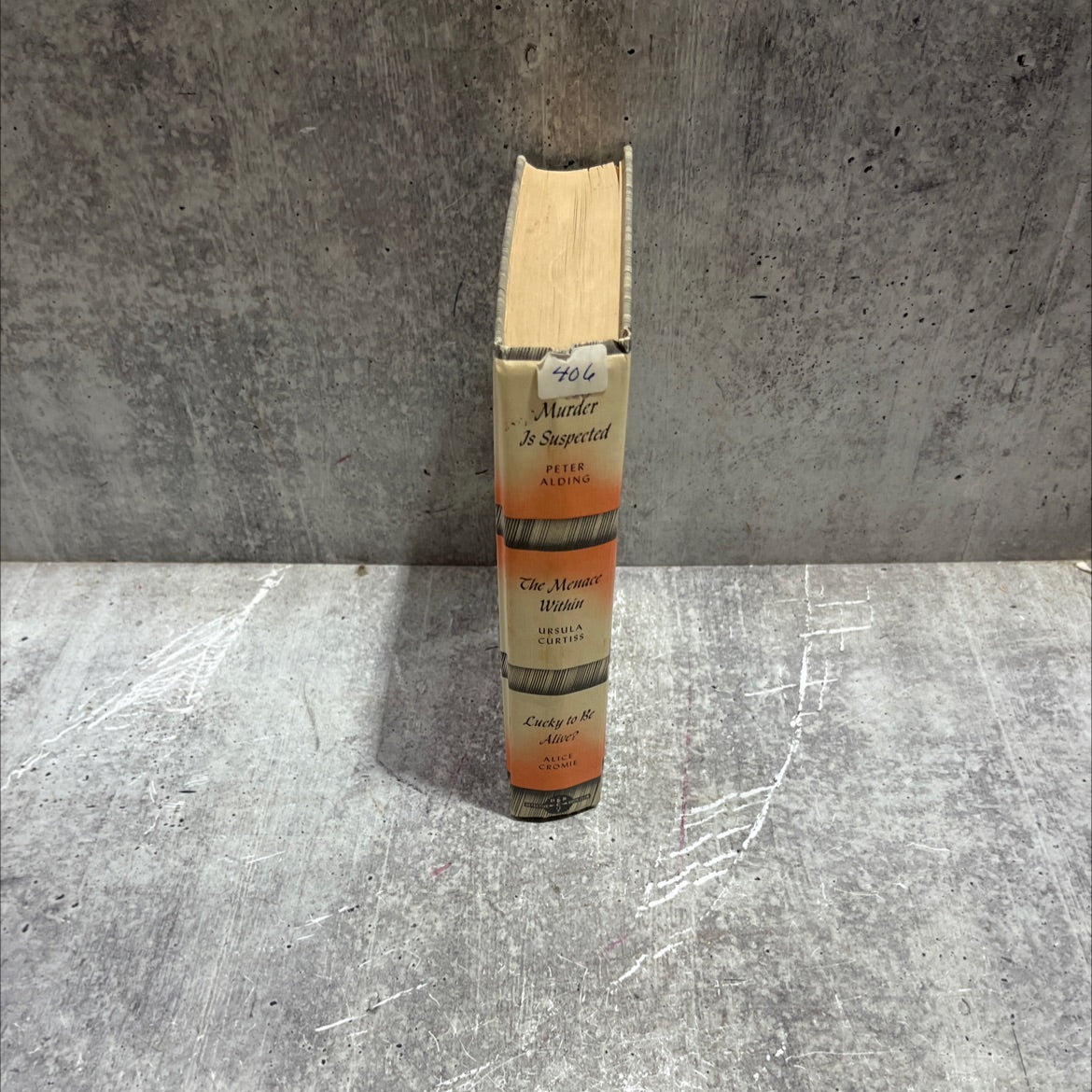 murder is suspected book, by Peter Alding, 1977 Hardcover image 4