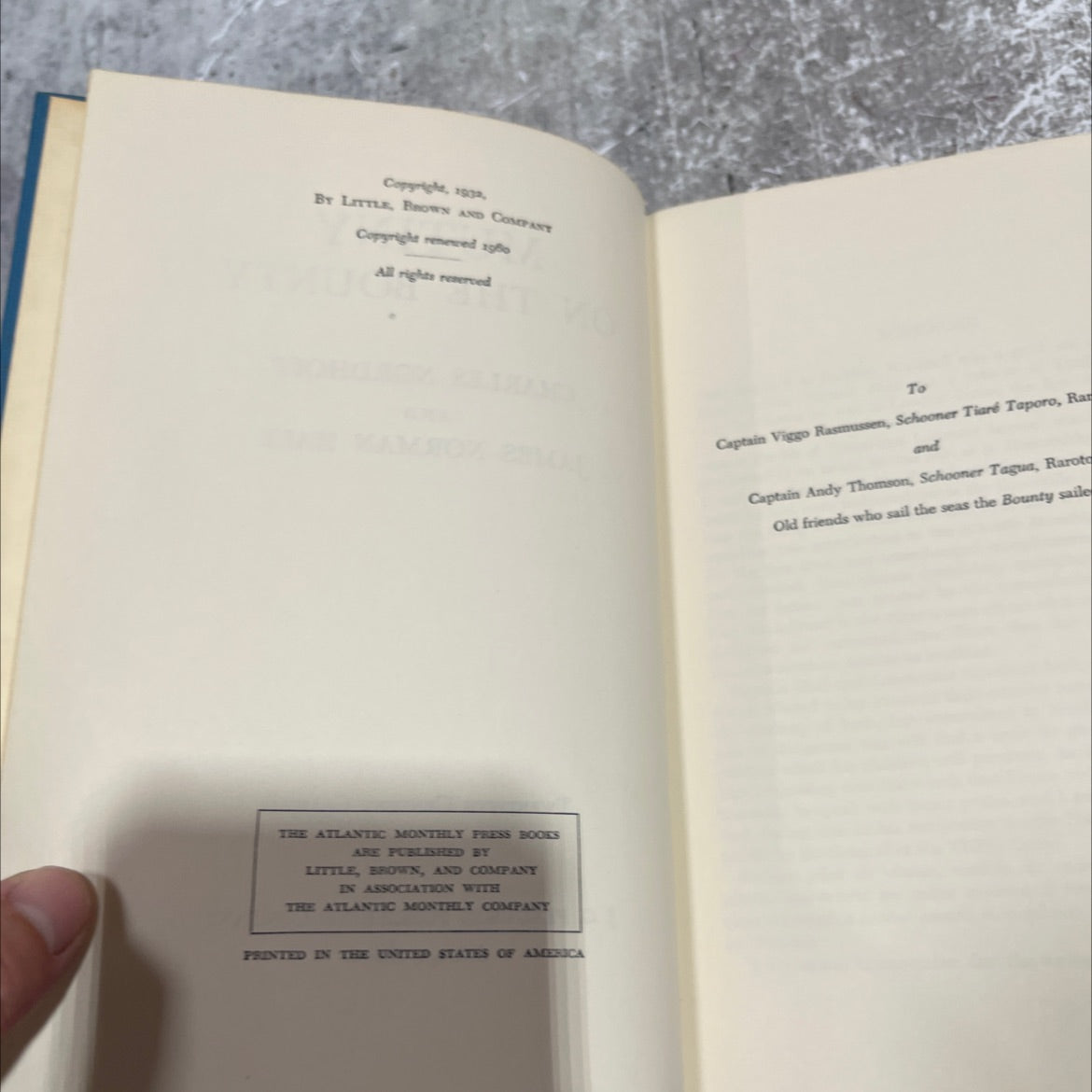 mutiny on the bounty book, by charles nordhoff and james norman hall, 1960 Hardcover image 3