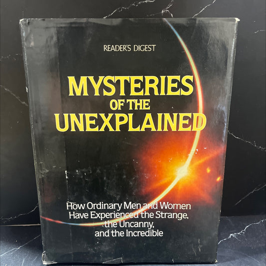 mysteries of the unexplained book, by Richard Marshall, 1982 Hardcover image 1