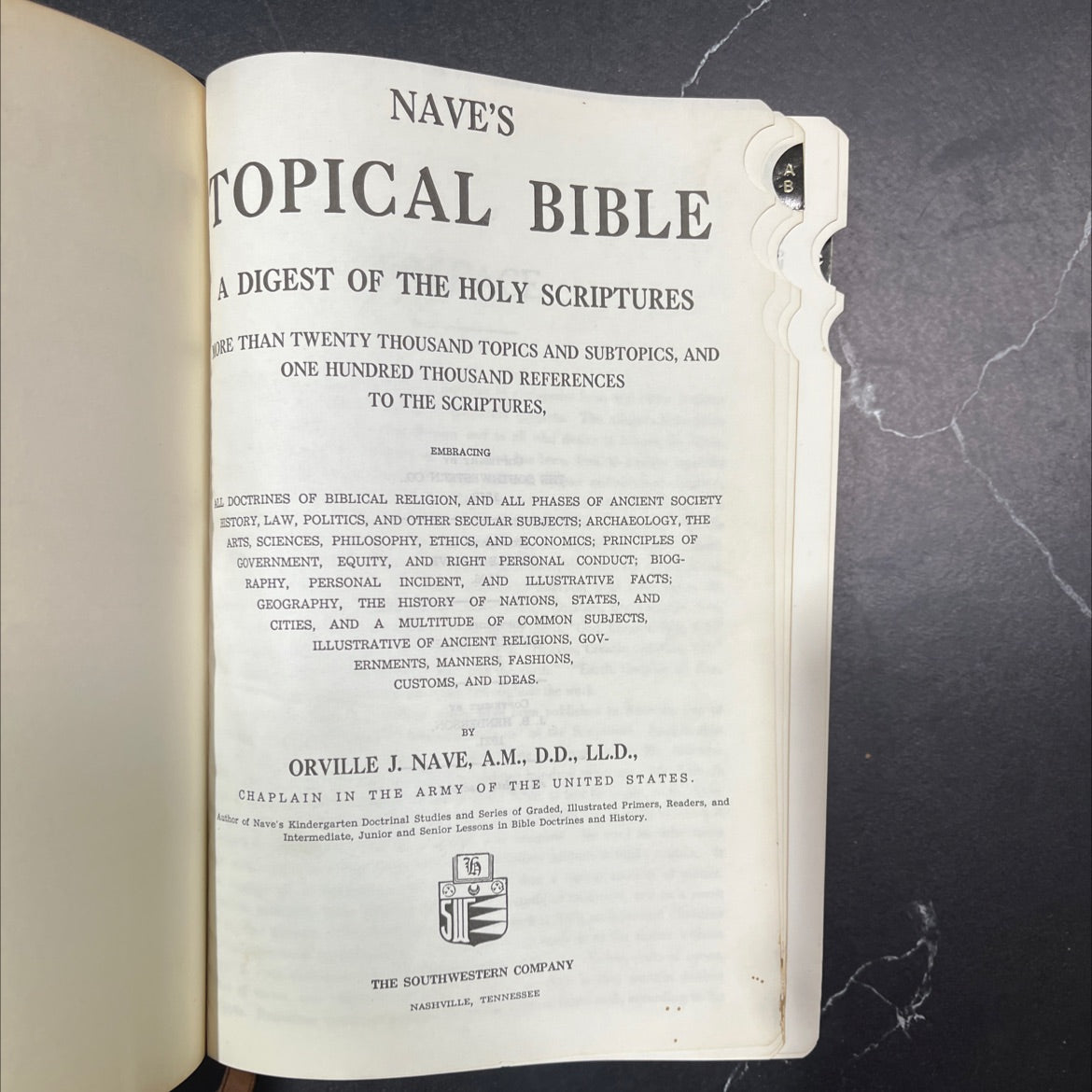 nave's topical bible a digest of the holy scriptures book, by orville j. nave, 1970 Leather image 2