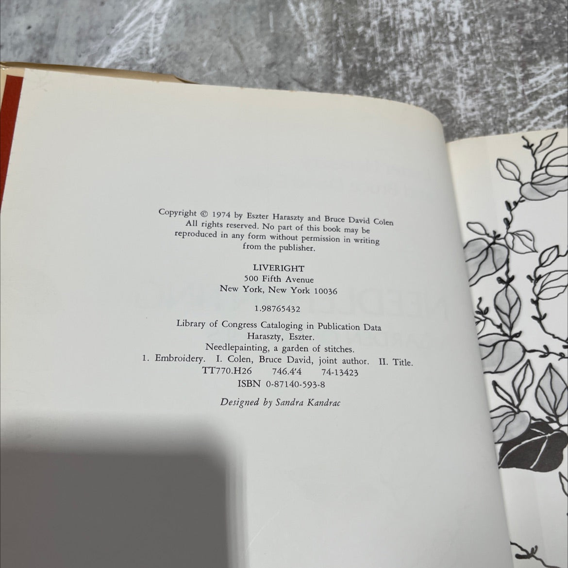 needlepainting a garden of stitches book, by Eszter Haraszty and Bruce David Colen, 1974 Hardcover image 3