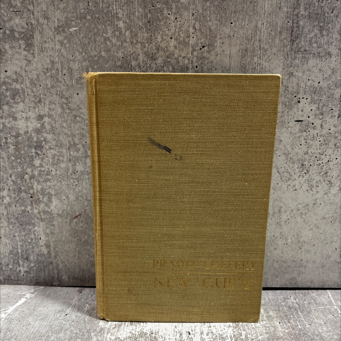 new guide gam to the prado gallery book, by ovidio-cesar paredes herrera, 1965 Hardcover image 1