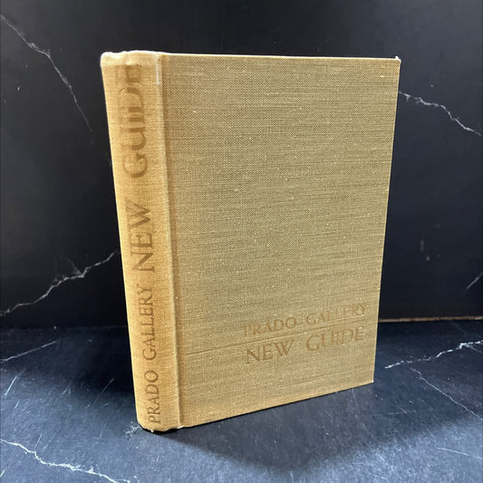 new guide to the prado gallery book, by ovidio-cesar paredes herrera, 1965 Hardcover image 1