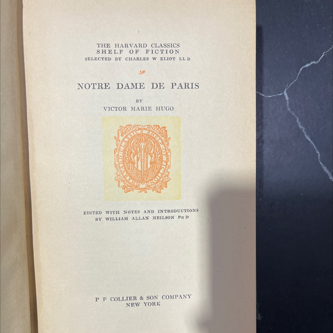 notre dame de paris book, by victor marie hugo, 1917 Hardcover image 2