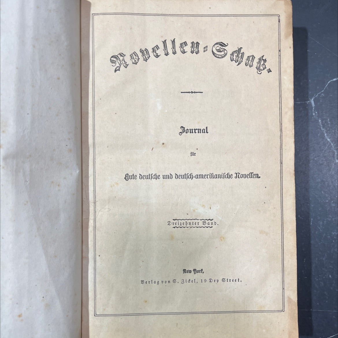 novellen-scat book, by unknown, 1970 Leather image 3
