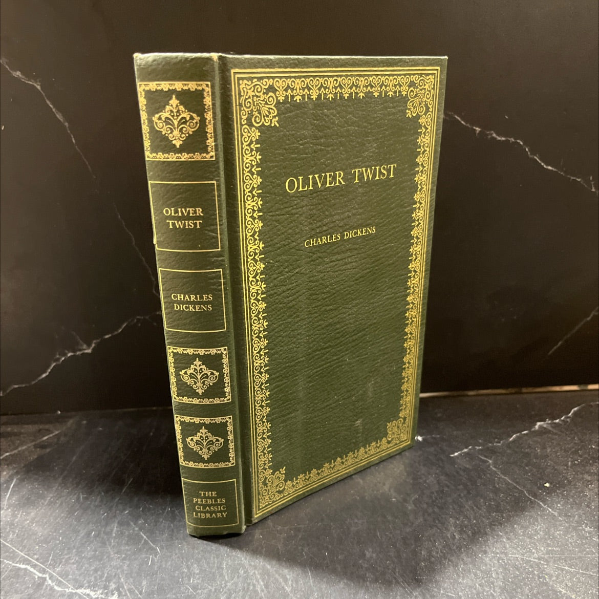 oliver twist book, by charles dickens, 1970 Hardcover image 1