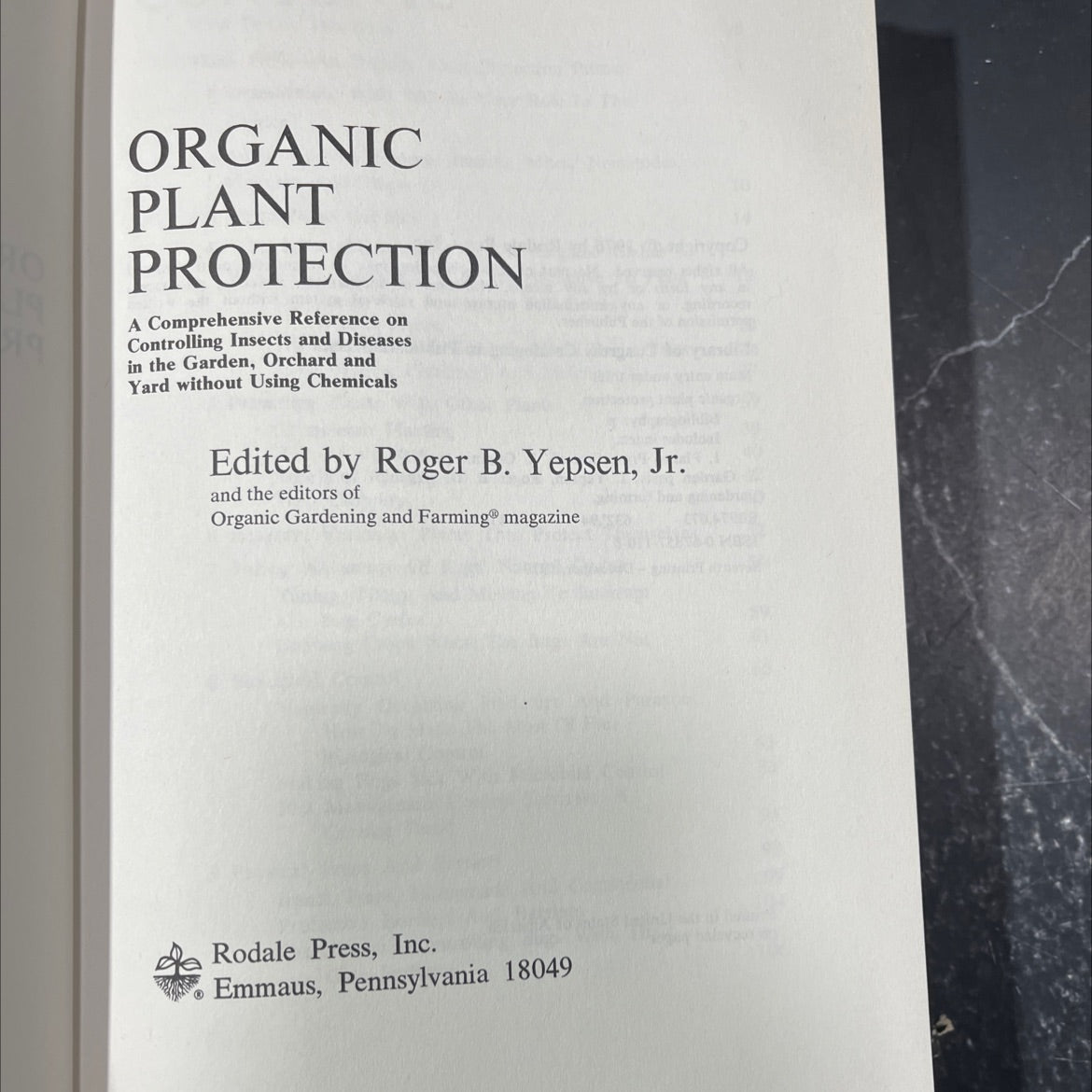 organic plant protection book, by Roger B. Yepsen, Jr., 1977 Hardcover image 2