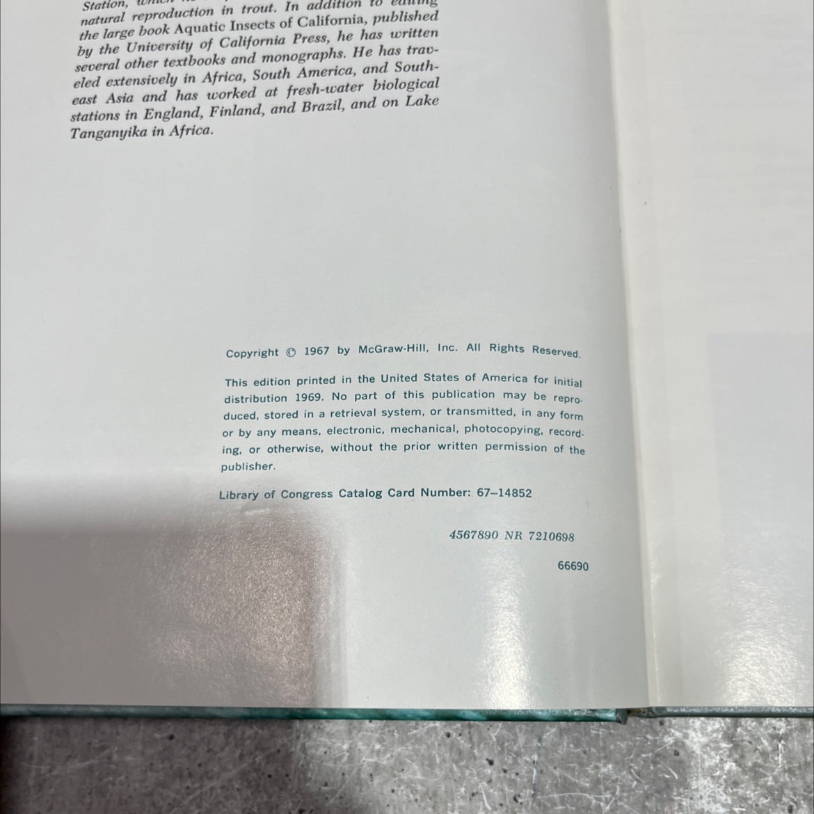 our living world of nature the life of rivers and streams book, by robert l. usinger, 1970 Hardcover image 3