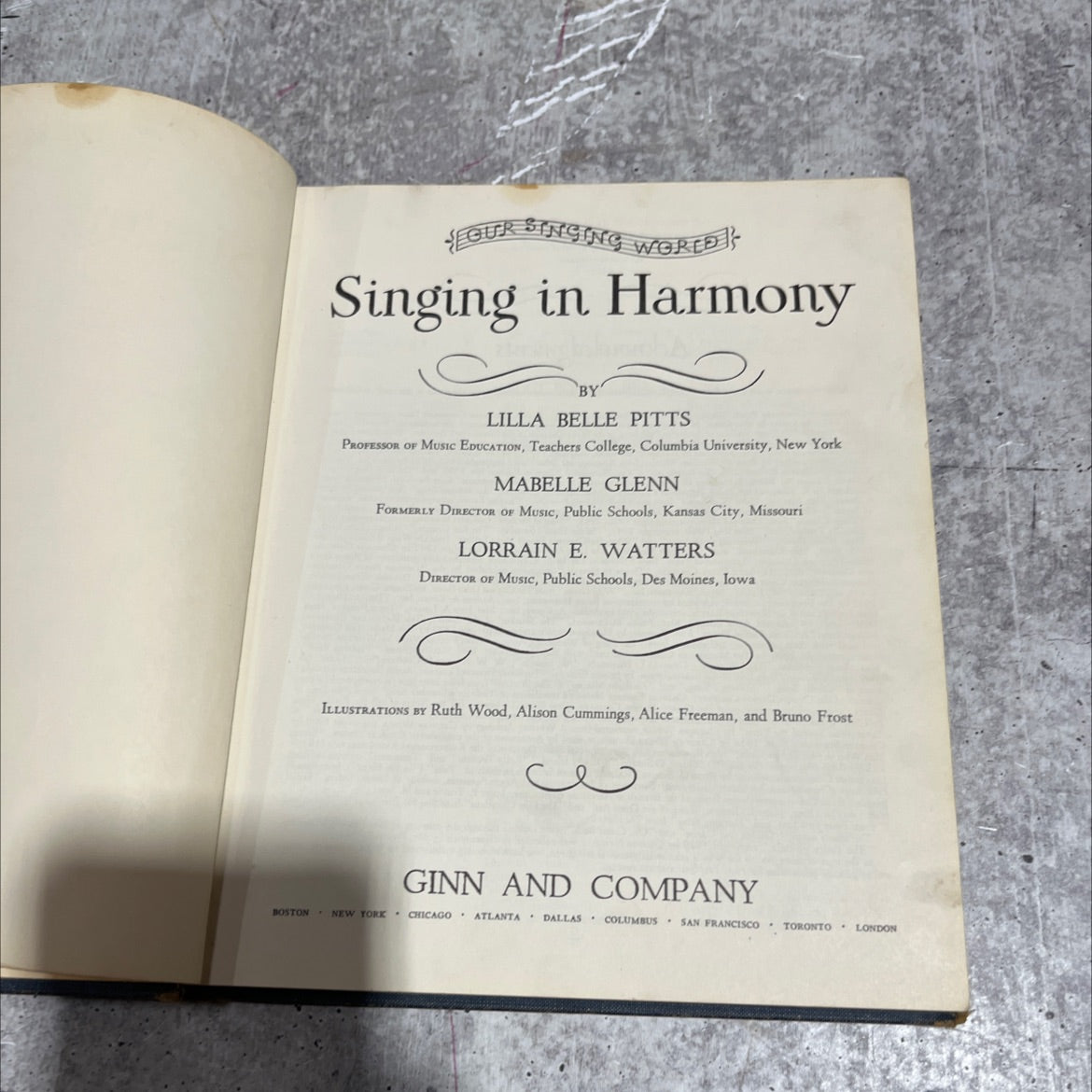our singing world's singing in harmony book, by lilla belle pitts, mabelle glenn, lorraine e. watters, 1957 Hardcover image 2
