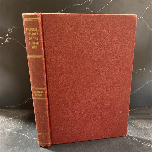 pictorial history of the korean war book, by unknown, 1952 Hardcover image 1
