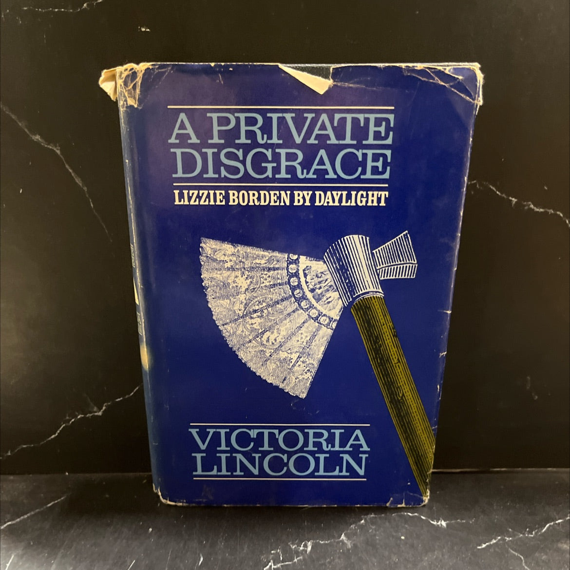 private disgrace: lizzie borden by daylight book, by victoria lincoln, 1967 Hardcover image 1