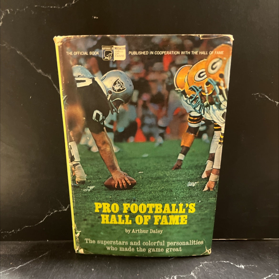 pro football's the official book book, by Arthur Daley, 1968 Hardcover image 1