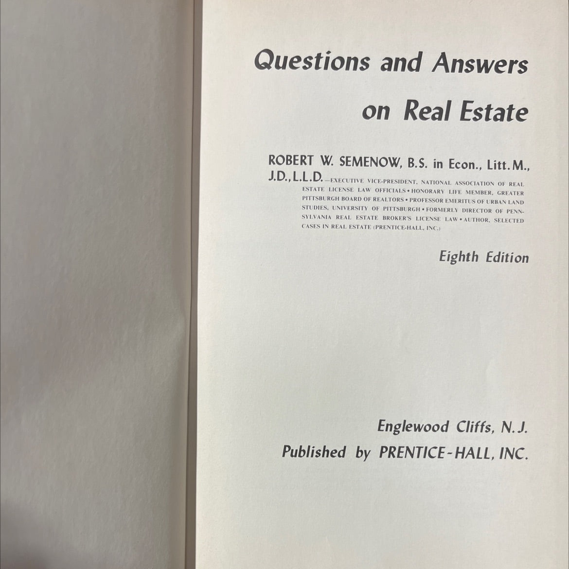 questions and answers on real estate book, by robert w. semenow, 1977 Hardcover image 2