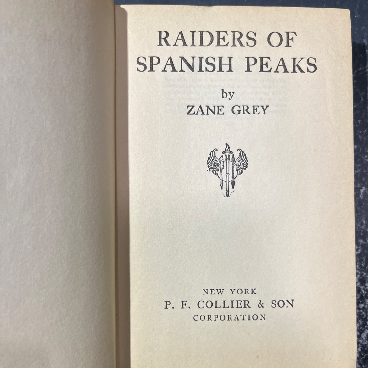 raiders of spanish peaks book, by zane grey, 1938 Hardcover image 2