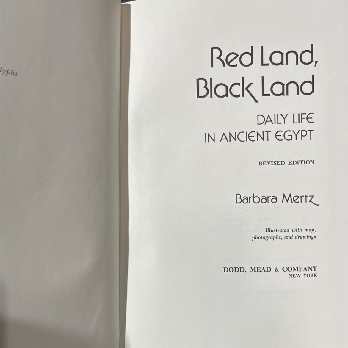 red land, black land book, by Barbara Mertz, 1978 Hardcover image 2