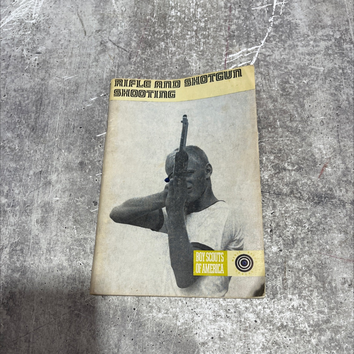 rifle & shotgun shooting book, by Boy Scouts of America, 1973 Paperback image 1