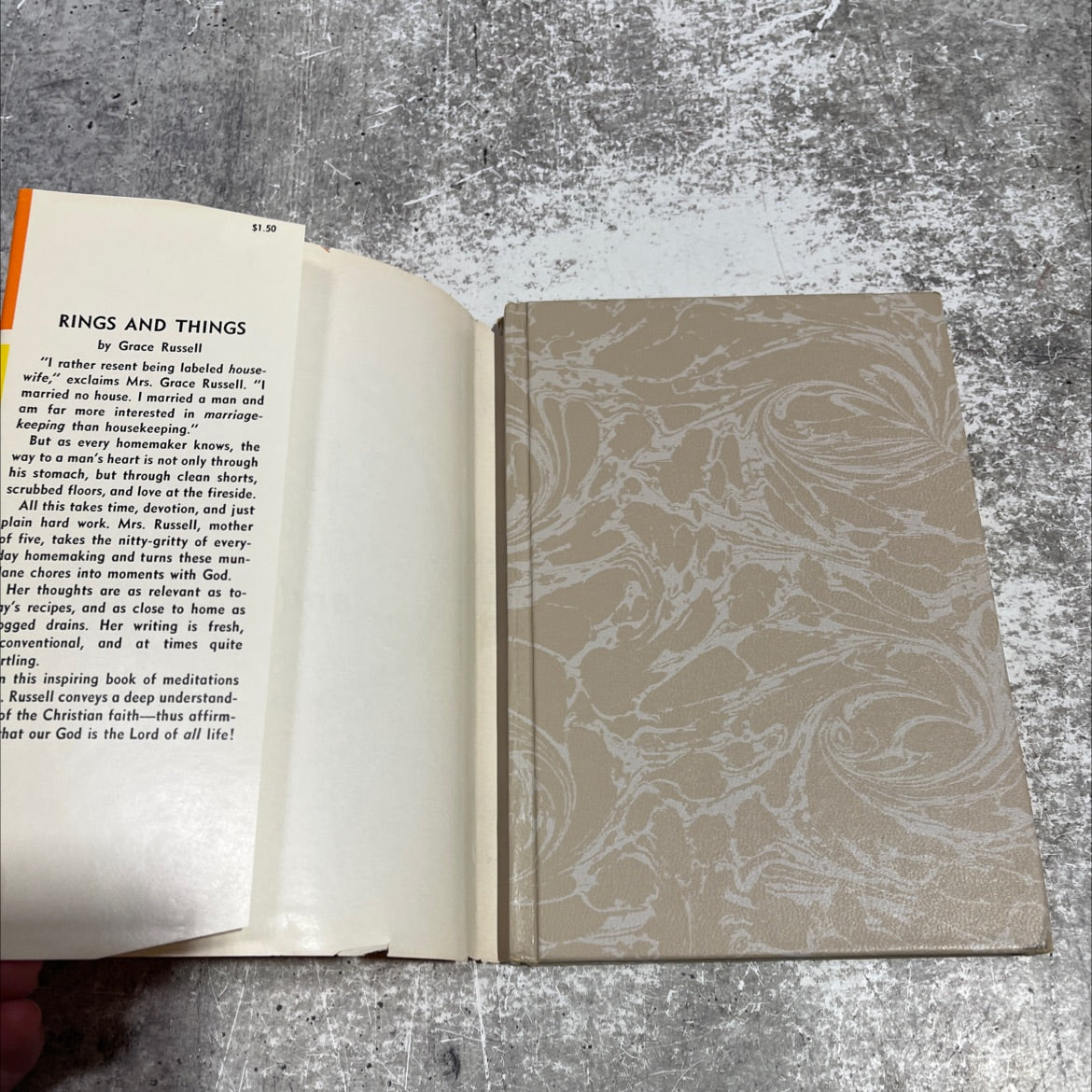 rings and things man's thoughts of a housewife book, by grace russell, 1970 Hardcover image 4