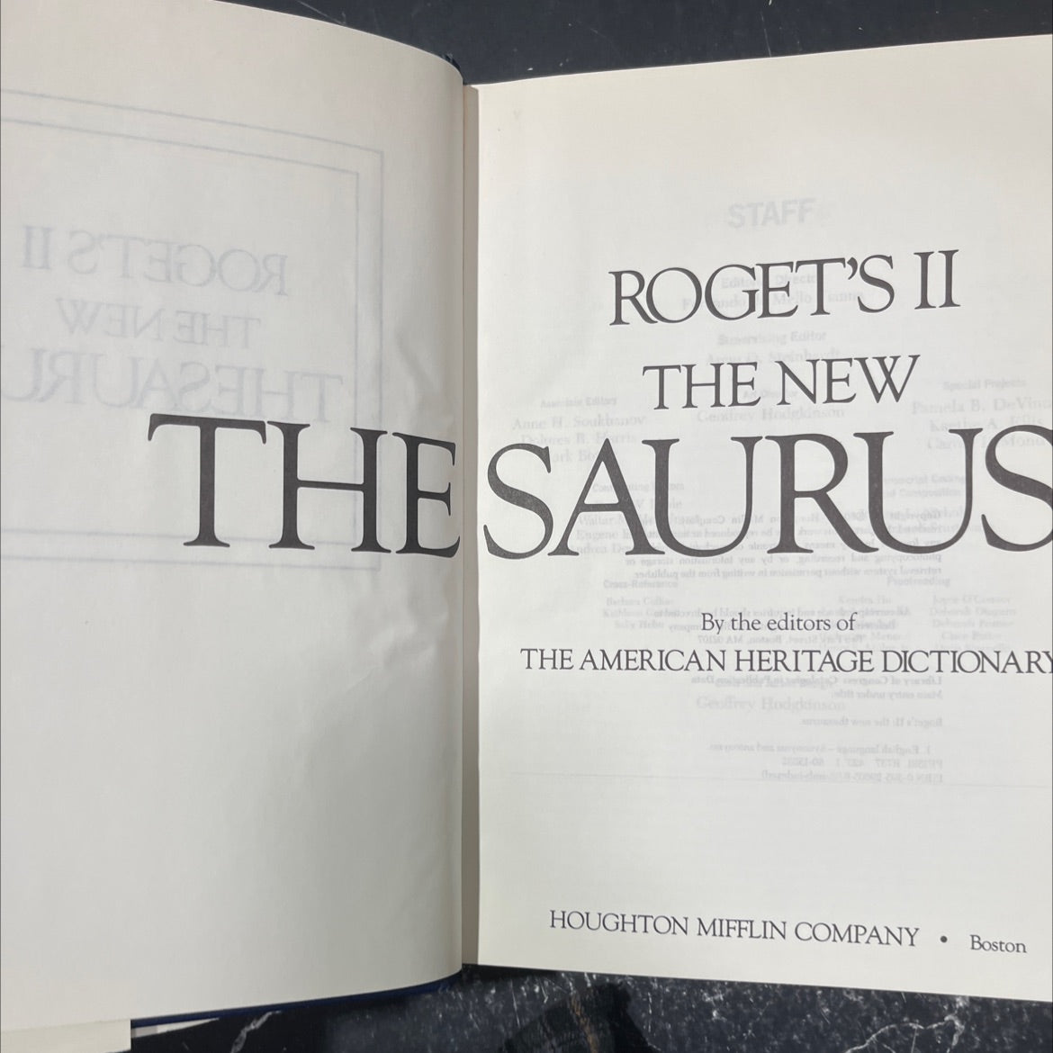 roget's ii: the new thesaurus book, by Anne H. Soukhov, 1980 Hardcover image 2